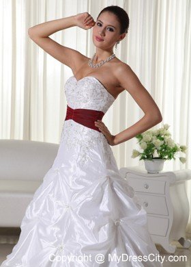 Modest Long A-line Chapel Train Appliques Sweetheart Bridal Gowns