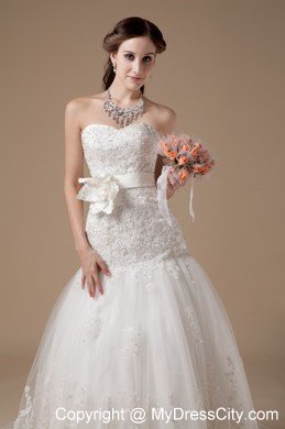 Fashionable Sweetheart Beading Hand Made Flower Wedding Gowns