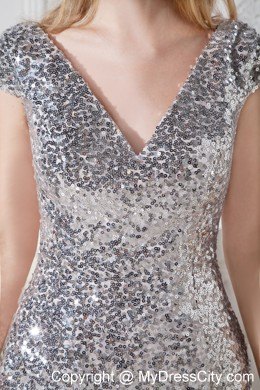 Elegant Short Silver V-neck Dress for Nightclub with Sequins