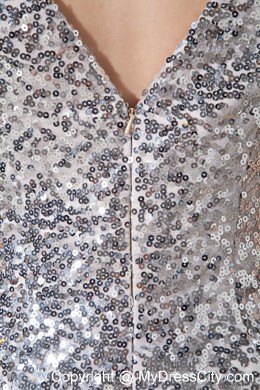 Elegant Short Silver V-neck Dress for Nightclub with Sequins