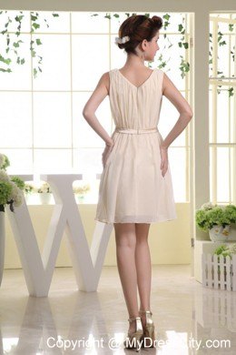 Short Champagne Prom Gown for Party with Bateau Neck