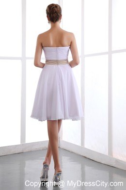 Sweetheart White Knee-length Chiffon Party Dress with Flower