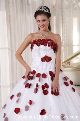 White Tulle Beaded Decorate and Appliques Quinceanera Dress