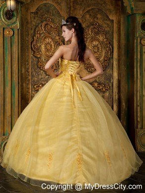 Strapless Yellow Fitted Appliques Organza Quinceanera Dress