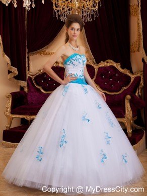 White A-line Sweetheart Quinceanera Dress with Blue Appliques