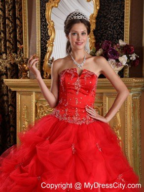 V-cut Neck Red Strapless Pick-ups Tulle Quinceanera Dress