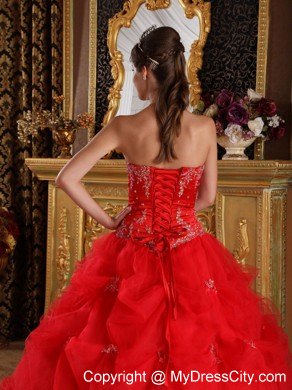 V-cut Neck Red Strapless Pick-ups Tulle Quinceanera Dress