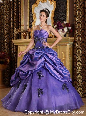 Purple A-Line Strapless Organza Appliques Quinceanera Dress