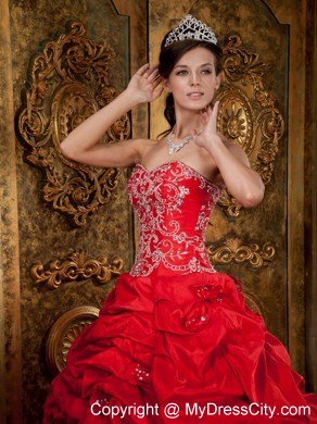 Red Sweetheart Taffeta Beading and Appliques Quinceanera Dress