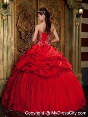 Red Sweetheart Taffeta Beading and Appliques Quinceanera Dress