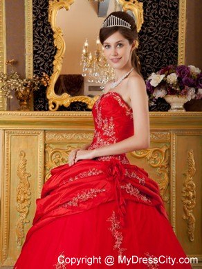 Red Sweetheart Taffeta Quinceanera Dress with Appliques