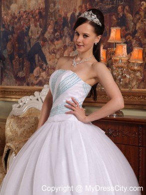 Hot White Floor-length Organza Beaded Quinceanera Dress