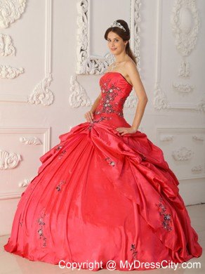 Red Strapless Taffeta Appliques Dress for Sweet 16