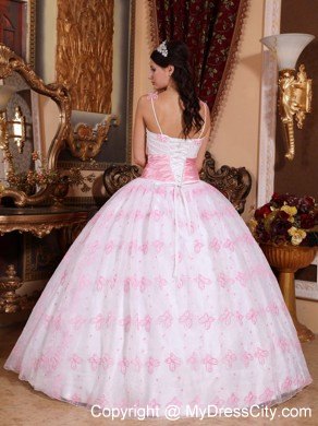 Spaghetti Straps Pink and White Puffy Quinceanera Gowns