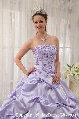 Lilac Strapless Appliques Quinceanera Dress for Girls