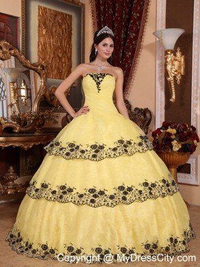 Yellow Fitted Strapless Sweet16 Dress with Black Appliques