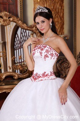 Embroidery Puffy White Quinceanera Dress for Spring