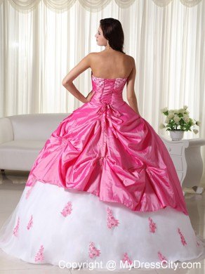 Noble Pink and White Sweetheart Taffeta Quinceanera for Girls