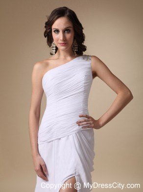 Pure Ruching Asymmetrical Shoulder prom Dress with Slit