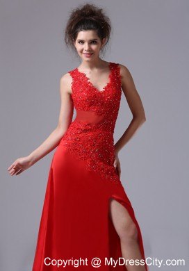 2013 Dazzling Chiffon Beading Brush Train V-neck Red Prom Dress