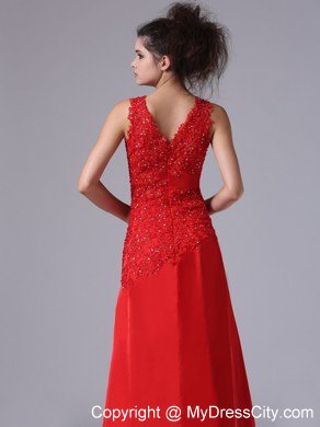 2013 Dazzling Chiffon Beading Brush Train V-neck Red Prom Dress