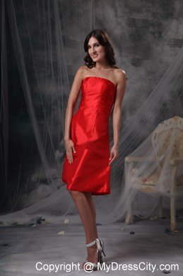 Strapless Knee-length Column Ruching Bridesmaid Dresses in Red