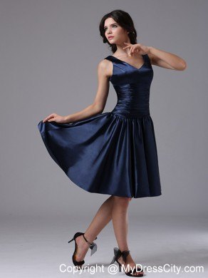 V-neck Ruching Knee-length Zipper-up Back Bridesmaid Dress