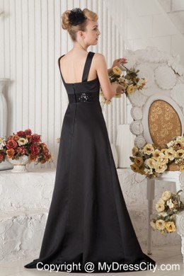 Black Straps Brush Train Bridesmaids Dresses with Sequins Ribbons