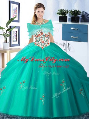 Sumptuous Three Piece Halter Top Sleeveless Tulle 15th Birthday Dress Embroidery and Pick Ups Lace Up