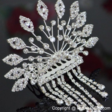 Luxurious Tiara With Rhinestone Adorned