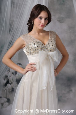 White Empire V-neck Floor-length Beading Prom Dress with Bow