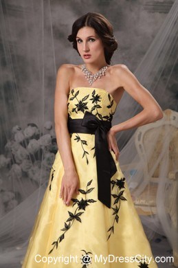 Yellow And Black A-line Prom Dress Strapless Appliques