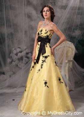 Yellow And Black A-line Prom Dress Strapless Appliques