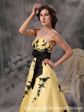 Yellow And Black A-line Prom Dress Strapless Appliques