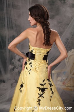 Yellow And Black A-line Prom Dress Strapless Appliques