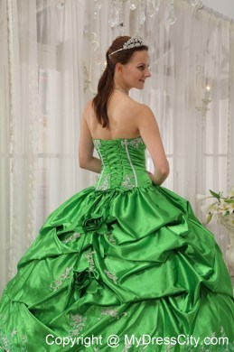 Spring Green Ball Gowns Strapless Taffeta Puffy Quinceanera Dress