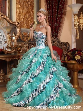 Luxurious Multi-color Quinceanera Gowns with layers and Printing