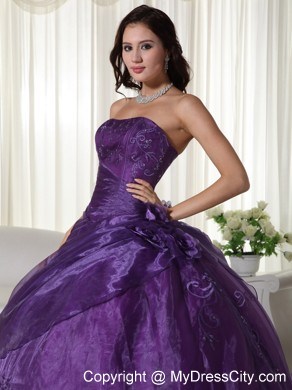 2013 Purple strapless Quinceanera Gowns Ruches and Pick-ups