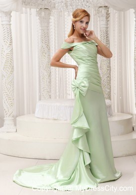 Off The Shoulder Ruched Brush Train Evening Dress with Bowknot On Side