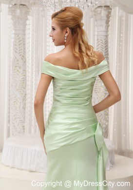 Off The Shoulder Ruched Brush Train Evening Dress with Bowknot On Side