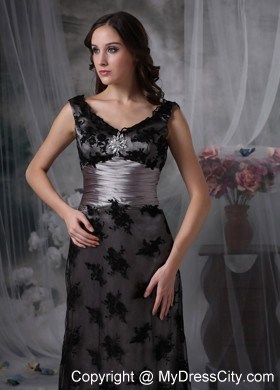 Lace Column V-neck Court Train Black Evening Dress with Beading