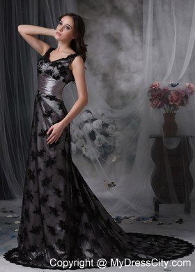 Lace Column V-neck Court Train Black Evening Dress with Beading