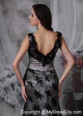 Lace Column V-neck Court Train Black Evening Dress with Beading