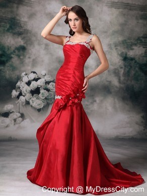 Red Mermaid Straps Brush Train Ruched Evening Dress with White Appliques