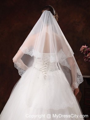 White Lace Appliques And Two-tier Organza Veil For Modest Wedding