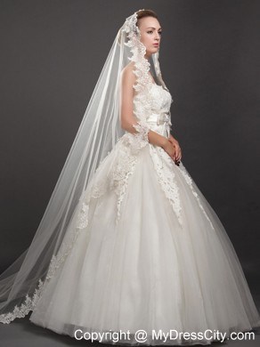 Perfect Lace Appliques Edge Organza Wedding Veil