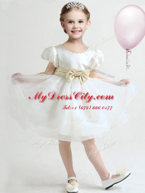 Custom Design Knee Length White Flower Girl Dresses for Less Scoop Short Sleeves Zipper