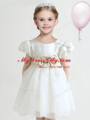 Custom Design Knee Length White Flower Girl Dresses for Less Scoop Short Sleeves Zipper