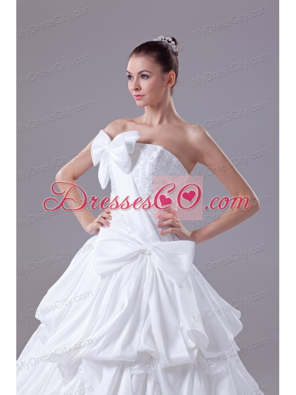 Bowknot Gorgeous Long Ball Gown Strapless Wedding Dress