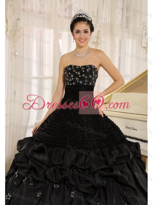 Appliques Decorate On Taffeta Strapless Black Quinceanera Dress